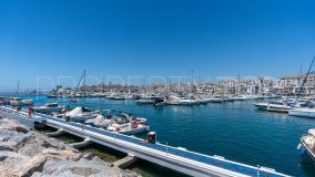 For sale apartment with 2 bedrooms in Marbella - Puerto Banus