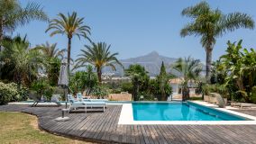 Magnificent contemporary classic six bedroom villa for sale in Las Brisas, Nueva Andalucia