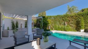 Villa for sale in Nueva Andalucia, Marbella