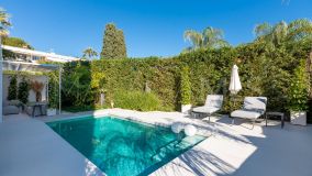 Villa for sale in Nueva Andalucia, Marbella