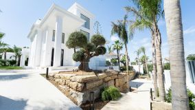Vida de lujo en la Milla de Oro: Villas de élite en el prestigioso Lomas del Marbella Club, Marbella