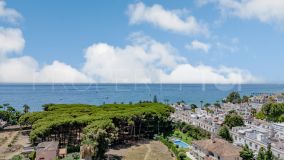 Villa en venta en Marbella Golden Mile con 5 dormitorios