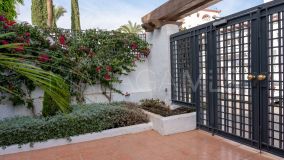 Apartamento en venta en Jardines de Andalucia, Nueva Andalucia