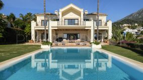 For sale 5 bedrooms villa in Marbella Hill Club