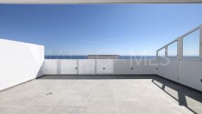 Penthouse for sale in Guadalobon, Estepona West