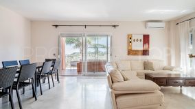 Villa for sale in Fuengirola with 4 bedrooms