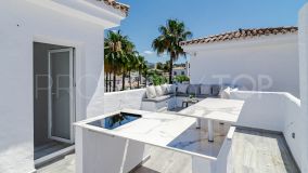 Los Naranjos de Marbella, atico duplex en venta con 2 dormitorios
