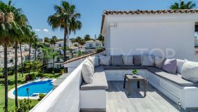Scandinavian Elegance in Los Naranjos: Renovated 2-Bed Penthouse with Private Solarium and Stunning Views