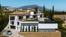Villa en venta en El Herrojo, Benahavis