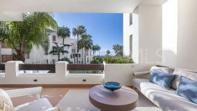 Lägenhet for sale in New Golden Mile, Estepona Öst