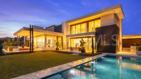 Villa for sale in La Quinta, Benahavis