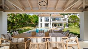 Villa for sale in Los Arqueros, Benahavis