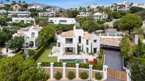 Town House for sale in Estepona