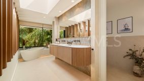 Villa en venta en Las Chapas, Marbella Este