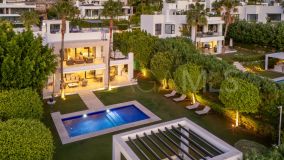 Villa for sale in Nueva Andalucia, Marbella