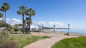 Apartment for sale in Bahía del Velerín, Estepona East