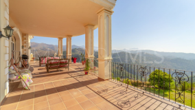 Finca for sale in Forest Hills, Altos de Estepona