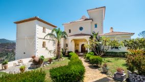 Finca for sale in Forest Hills, Altos de Estepona