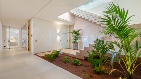 Villa for sale in La Quinta, Benahavis