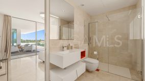 Villa for sale in La Cerquilla, Nueva Andalucia