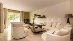 Lägenhet for sale in Nueva Andalucia, Marbella