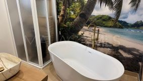 Town House for sale in Estepona