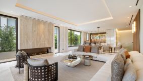 Tvåvåningslägenhet for sale in Marbella Golden Mile