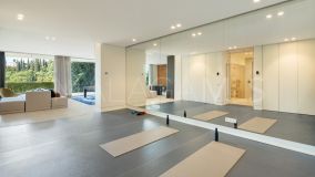 Villa for sale in La Quinta, Benahavis