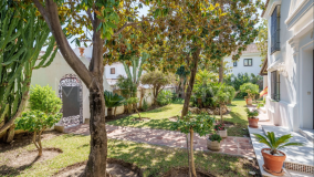 Villa for sale in Cortijo Blanco, San Pedro de Alcantara