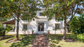 Villa for sale in Cortijo Blanco, San Pedro de Alcantara