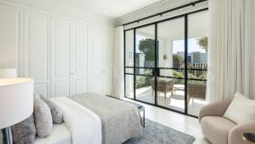 Villa for sale in Los Naranjos Hill Club, Nueva Andalucia