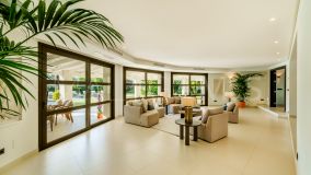 Villa en venta en La Cerquilla, Nueva Andalucia