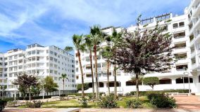 Lägenhet for sale in Nueva Andalucia, Marbella