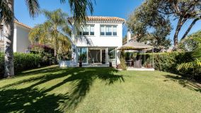 Villa for sale in Sitio de Calahonda, Mijas Costa