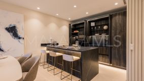 Apartment for sale in New Golden Mile, Estepona East