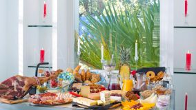 Villa for sale in Elviria, Marbella East