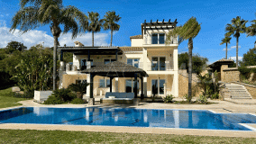 Villa en venta en Estepona