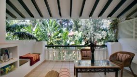 Apartamento en venta en Fuentes del Rodeo, Marbella - Puerto Banus