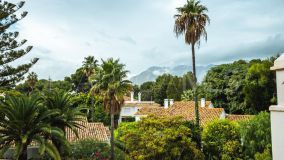 Takvåning for sale in El Real Panorama, Marbella Öst