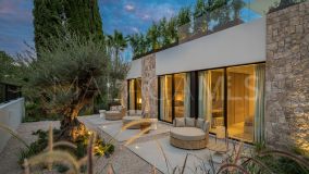 Villa for sale in Los Naranjos Country Club, Nueva Andalucia