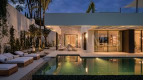 Villa for sale in Los Naranjos Country Club, Nueva Andalucia