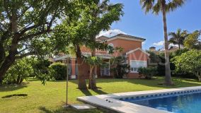 Villa for sale in Guadalobon, Estepona West