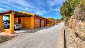 Cortijo for sale in Casares Golf