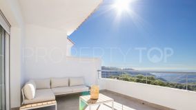 Modern Apartment with Panoramic Mountain Views in Istan, Malaga