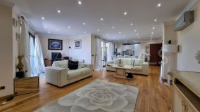 Apartamento en venta en Atalaya Golf, Estepona Este