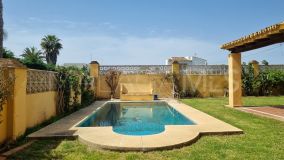 Villa for sale in Linda Vista Baja, San Pedro de Alcantara