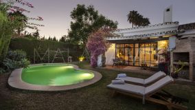 Villa for sale in Nueva Atalaya, Estepona Est