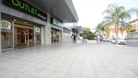 Centro comercial en venta en Lucena