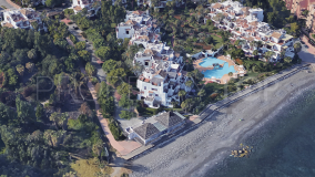 Restaurante en primera línea de playa / paseo marítimo en Ventura del Mar, Puerto Banús.