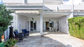 Appartement rez de chaussée for sale in Azahara II, Nueva Andalucia